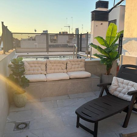 Atico Triana Con Piscina Privada Apartamento Sevilha Exterior foto