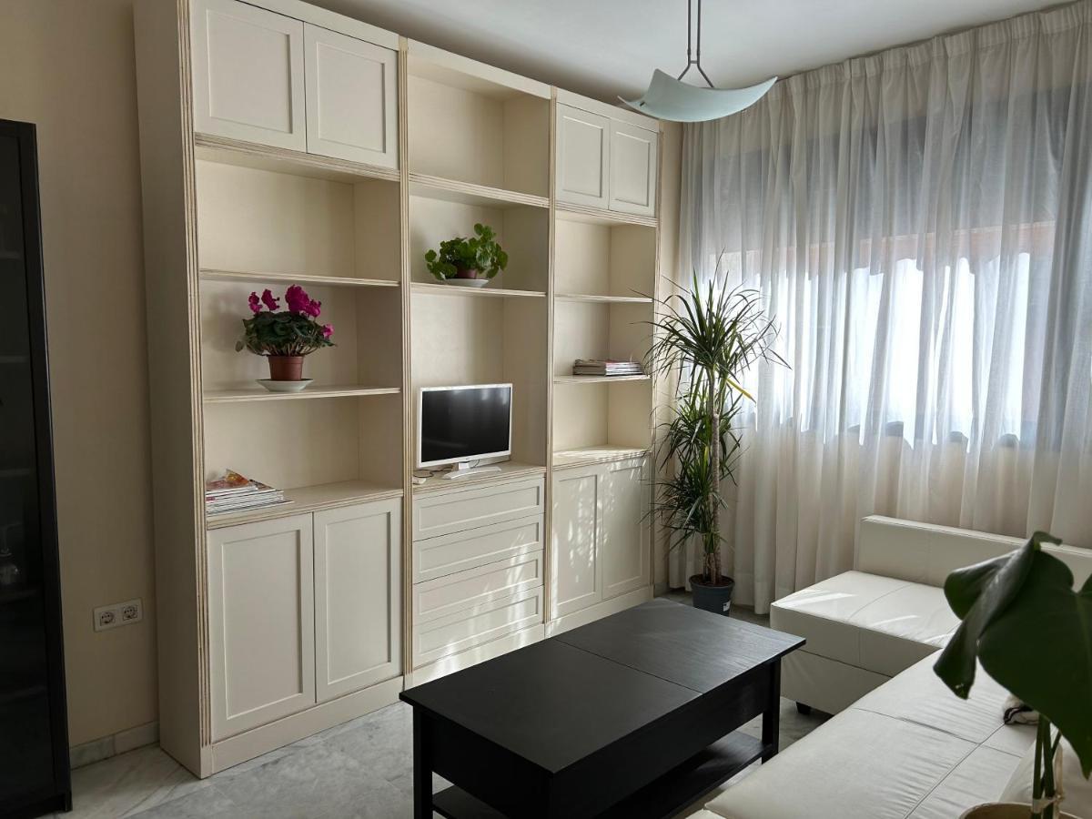 Atico Triana Con Piscina Privada Apartamento Sevilha Exterior foto